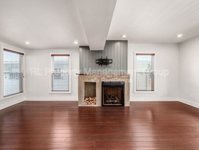 Building Photo - 451 S 22nd St