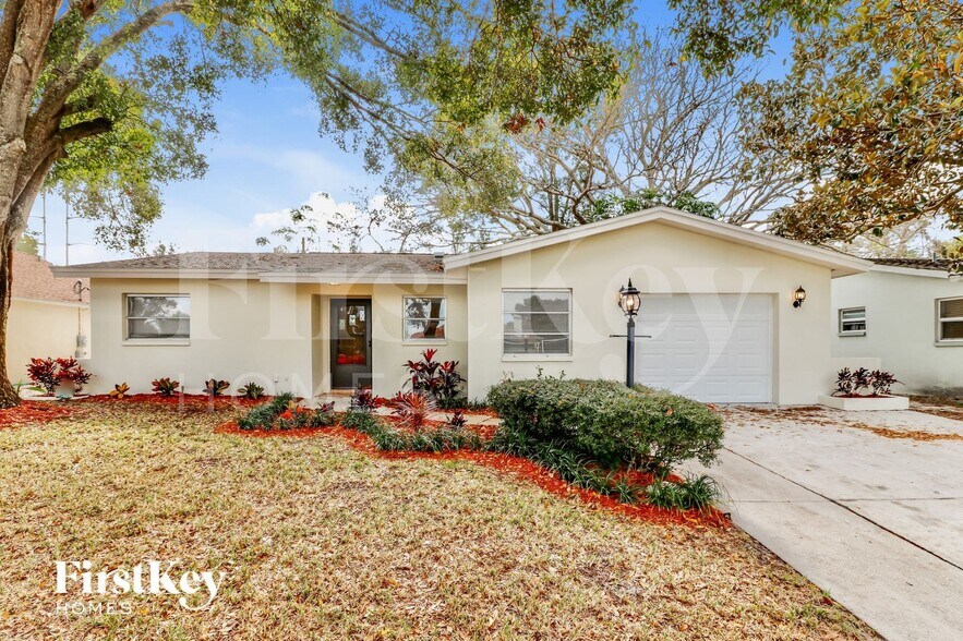 Primary Photo - 6910 297th Ave N