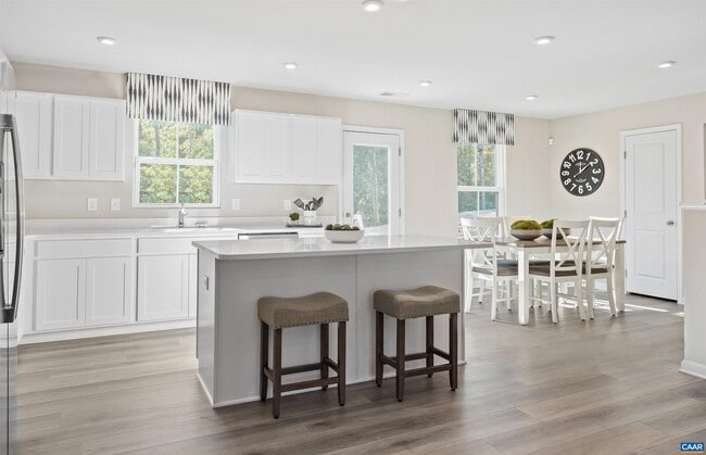 Building Photo - 92 Everglades Rd