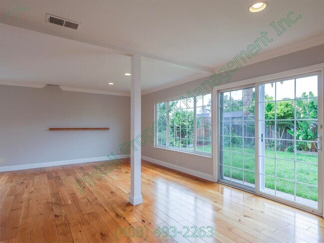 Building Photo - 5950 Cabral Ave