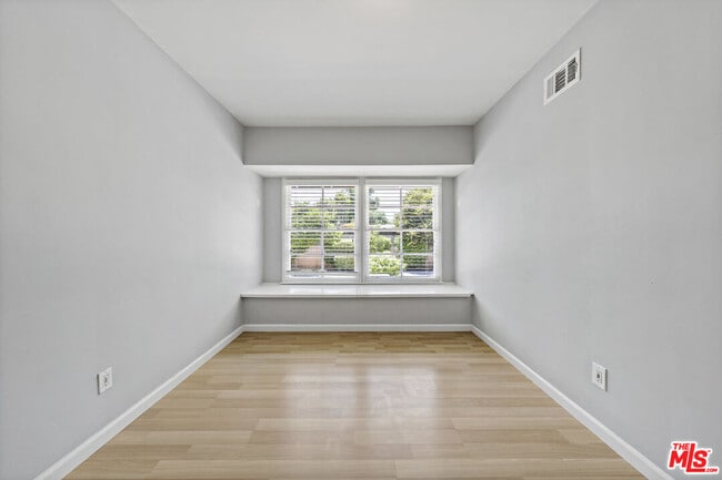 Building Photo - 10731 Gothic Ave