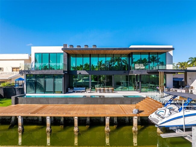 Building Photo - 1102 Washington St