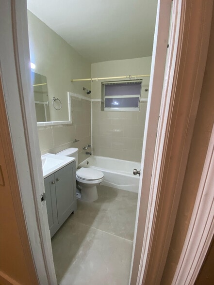 Building Photo - 29 NW 68th St