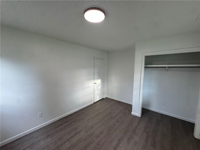 Building Photo - 1303 White Rd