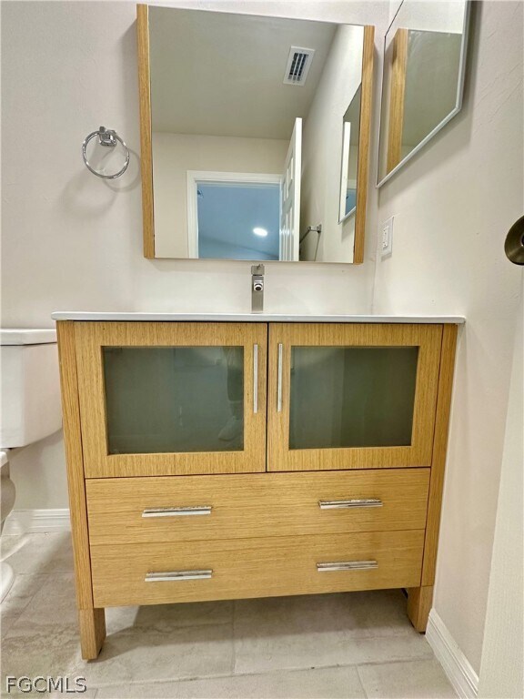 Building Photo - 3821 SW 9th Ave