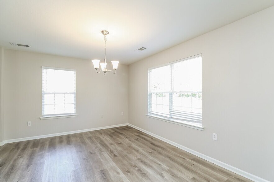 Building Photo - 4234 Grant Martin Dr