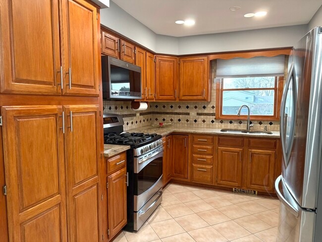 Building Photo - 267 N Idlewild Ave