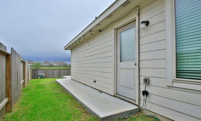 Building Photo - 557 Copper Spgs Dr