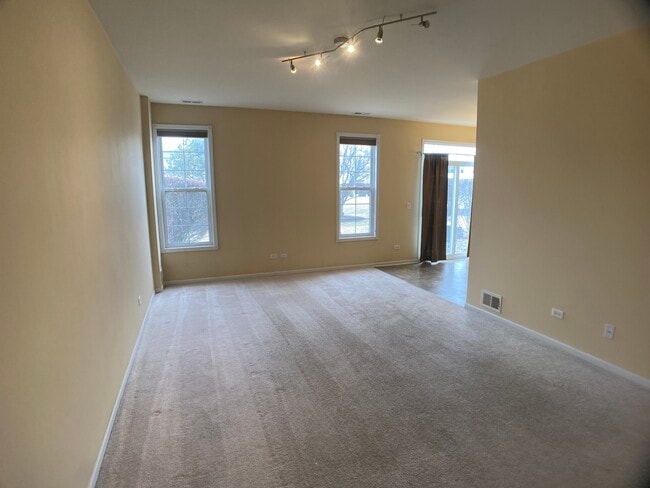 Building Photo - 24951 Clare Cir