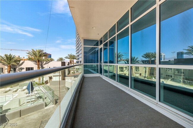 Building Photo - 4575 Dean Martin Dr