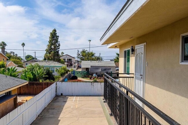 Building Photo - 122 Jefferson Ave