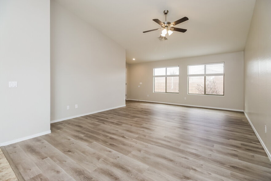 Building Photo - 1794 W Desert Canyon Dr