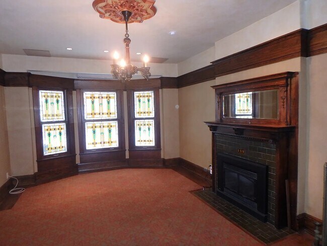 Building Photo - 2723-25-25A N Downer