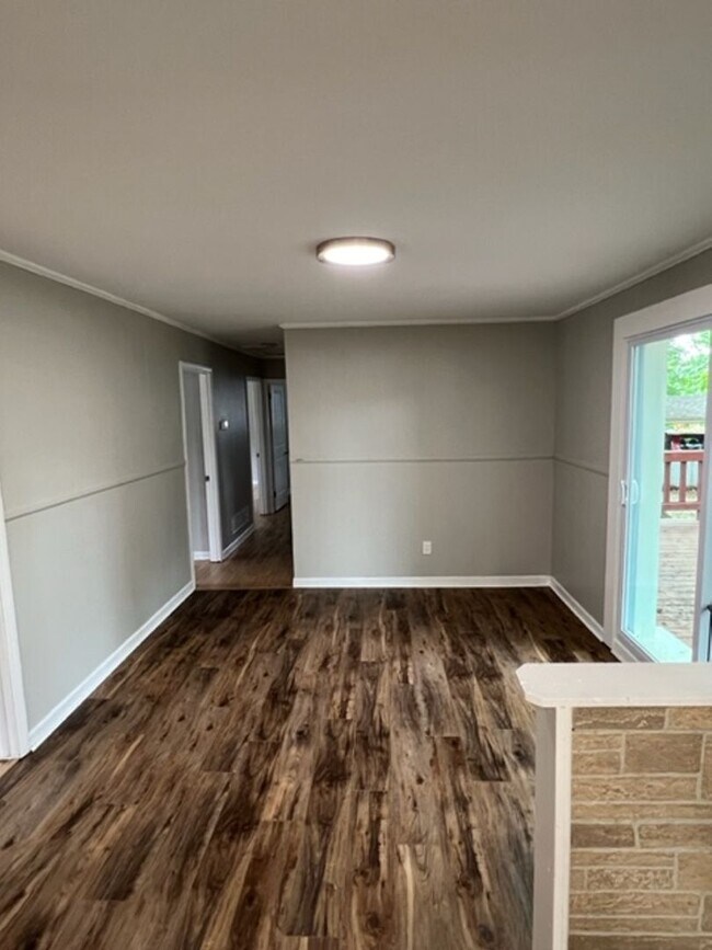 Building Photo - Fantastic Brick Ranch Home that has been refurbished - Open Floorplan with 3 bedrooms & 1.5 baths...