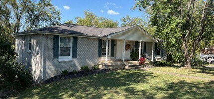 Building Photo - Great 2 Bed 1 Bath Home in East Nashville!