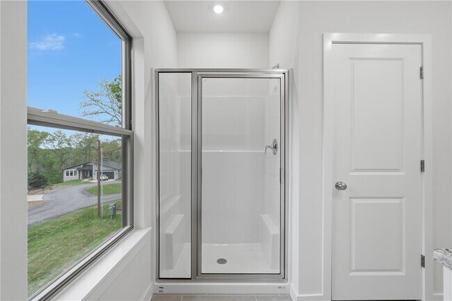 Building Photo - 276 Kinross Dr