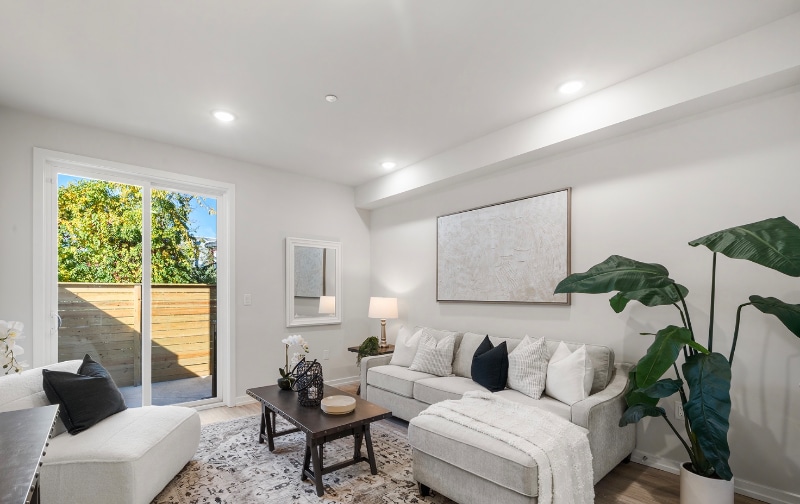 Building Photo - 2100 Master St