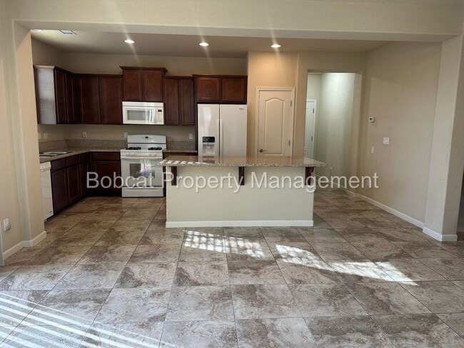 Building Photo - 1108 Fiore Ct