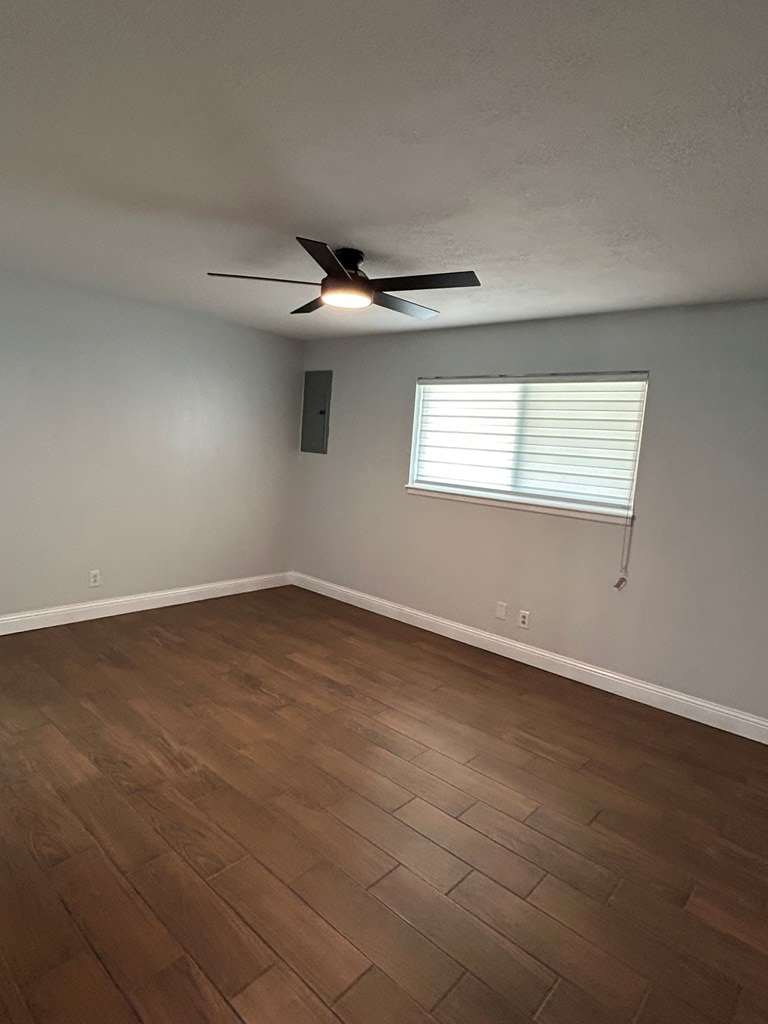 Building Photo - 1316 Tanglewood Ln