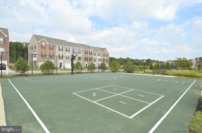Building Photo - 7258 Mockingbird Cir