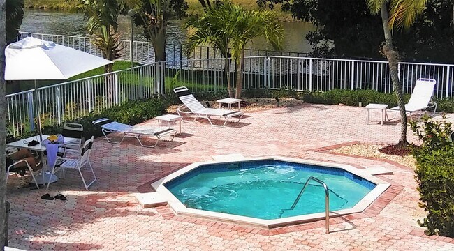 Building Photo - 7727 SW 86th St