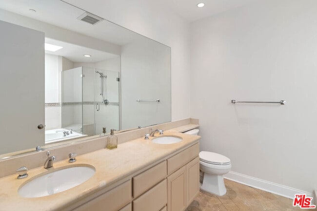 Building Photo - 1875 S Beverly Glen Blvd