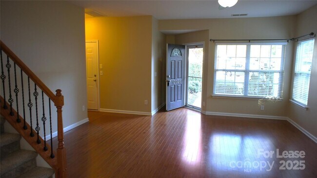 Building Photo - 12027 Stratfield Pl Cir