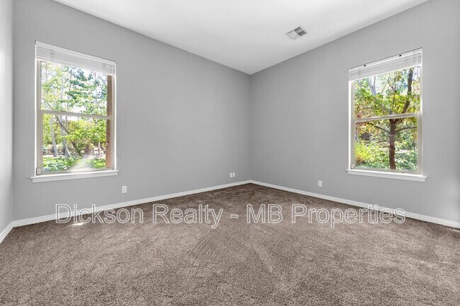 Building Photo - 4440 Juniper Trail