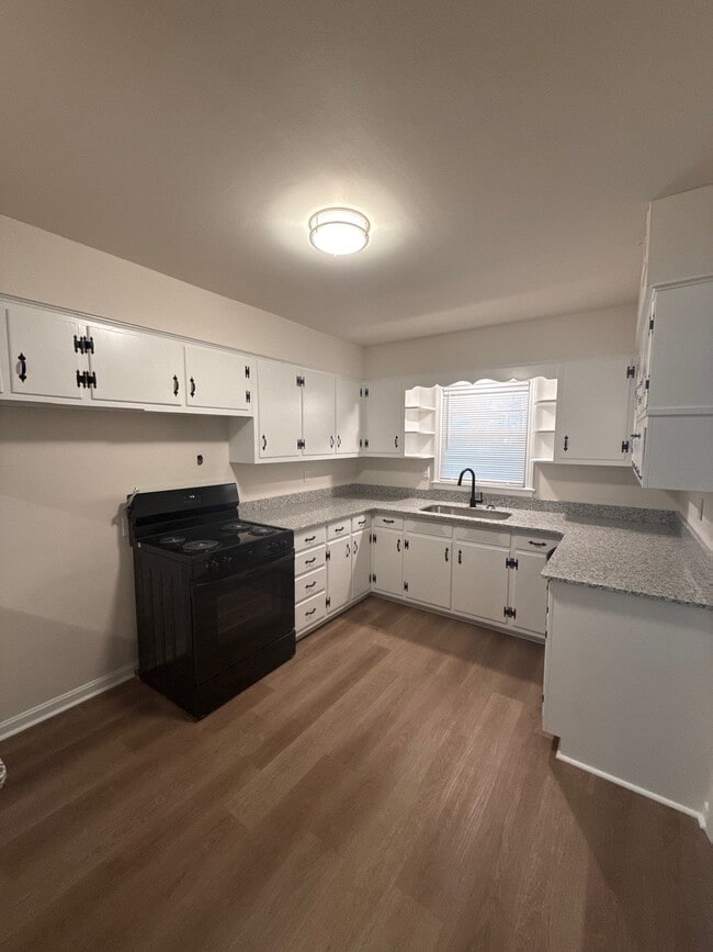 Building Photo - 35 Wiley Dr