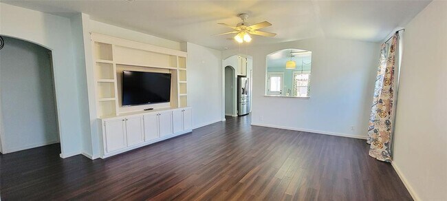 Building Photo - 750 Caylor Cove