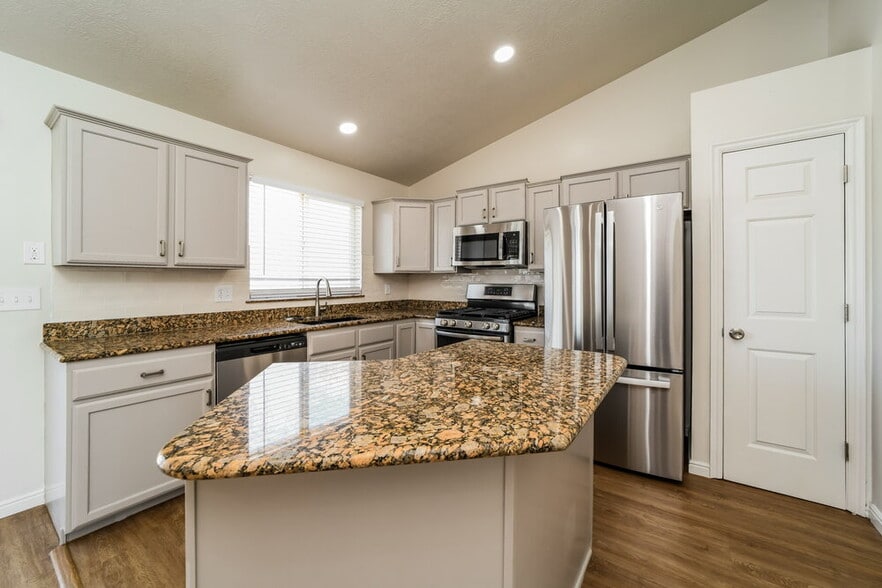 Building Photo - 2076 Allison Way