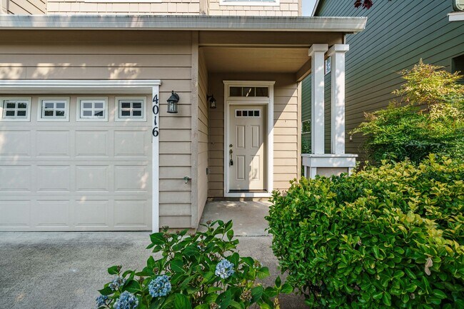 Building Photo - 3 bedroom 2.5 Bath - On Dead End Street - Low Maintenance Fenced Yard - Community Center with Swi...