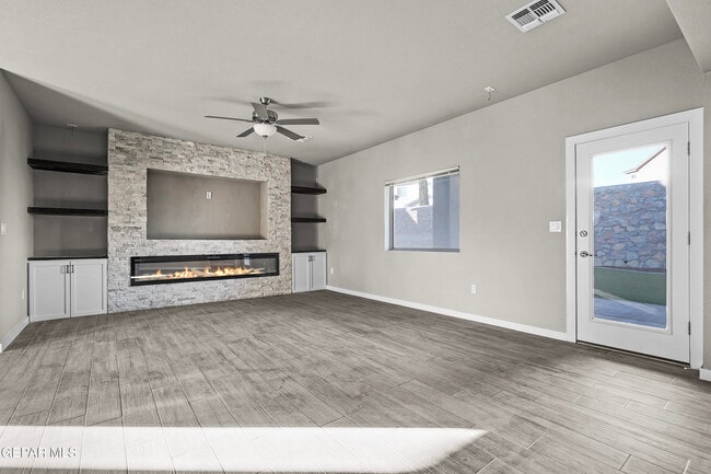 Building Photo - 6929 Black Mesquite Dr