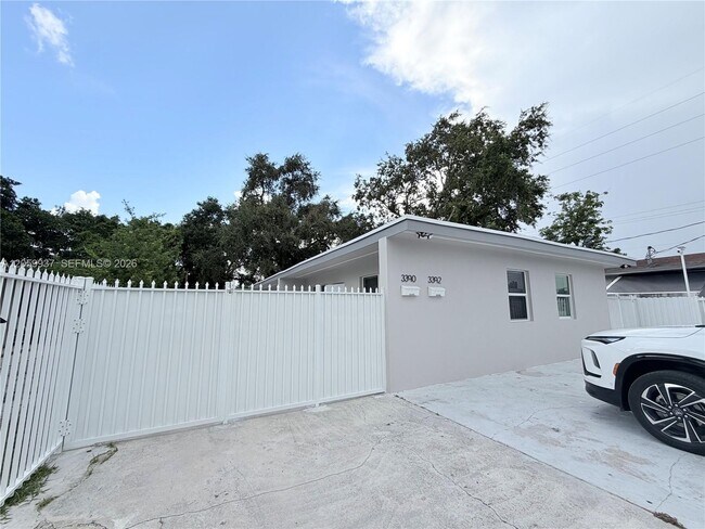Building Photo - 3390 NW 50th St
