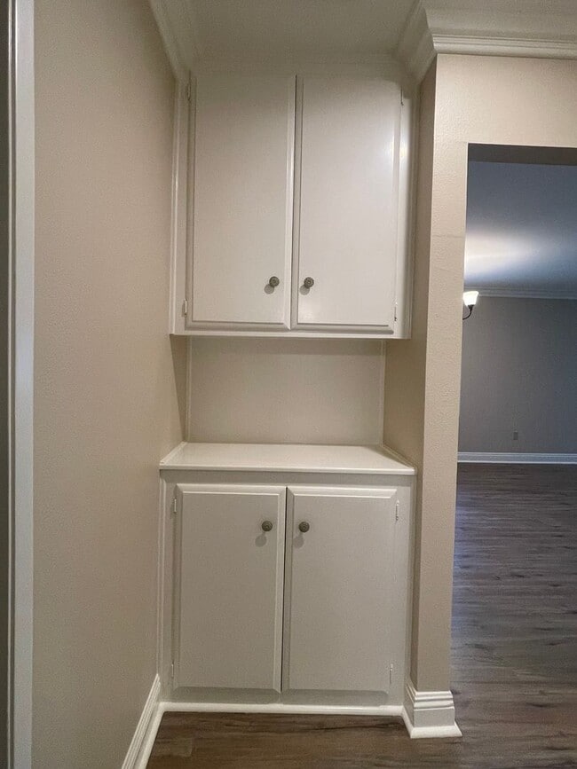 Building Photo - Beautiful Condo in Private Community