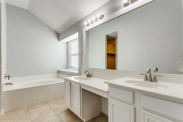 Building Photo - 1728 Creekpoint Dr