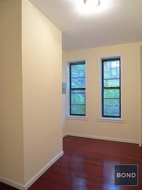 Building Photo - 119 W 104th St