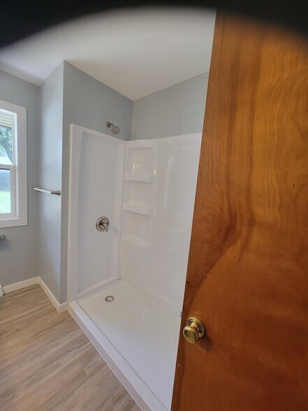 Building Photo - 1248 N Ringold St