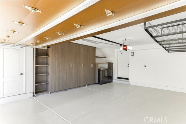 Building Photo - 1024 Noria St