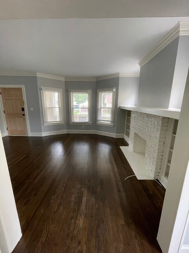 Building Photo - 1475 Winton Ave