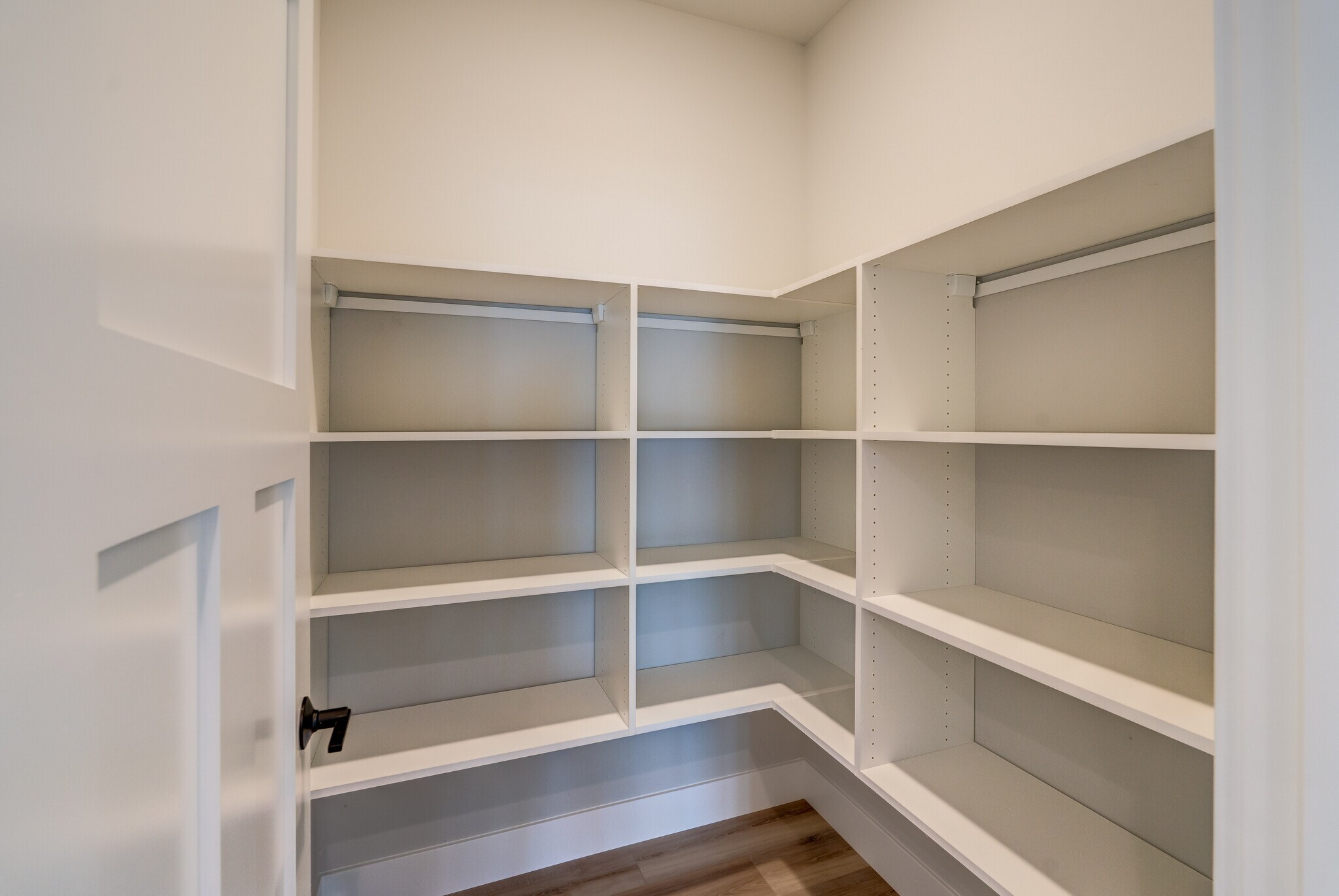 Building Photo - 291 N Bergamont Blvd