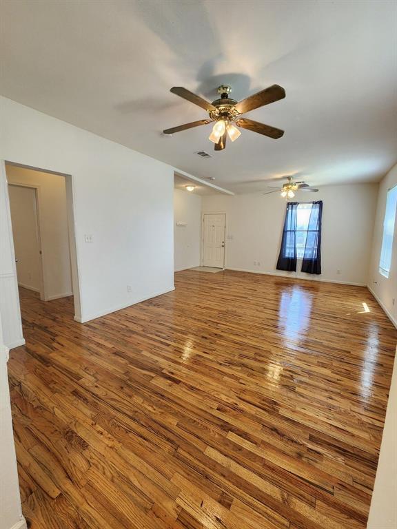 Building Photo - 1117 9th St