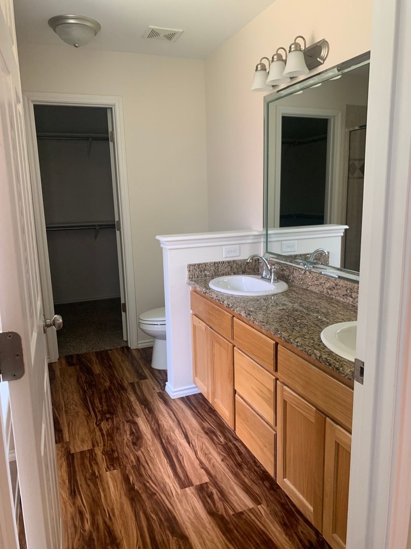 Building Photo - 4330 Rimrock Cir