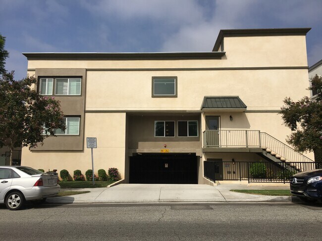 Building Photo - 297 S Sierra Madre Blvd