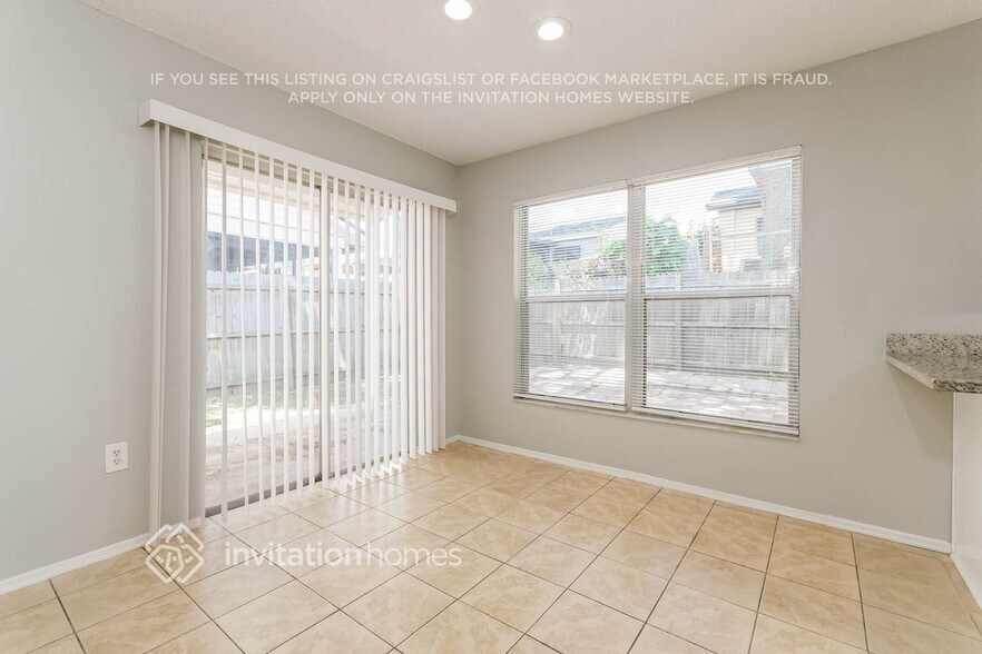 Building Photo - 648 Lake Dexter Cir