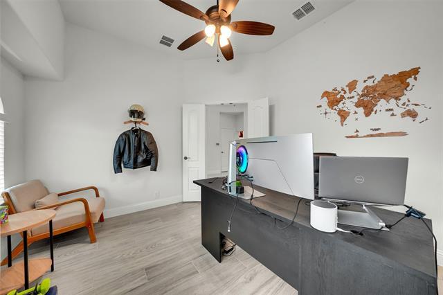 Building Photo - 517 Birch Grv Dr