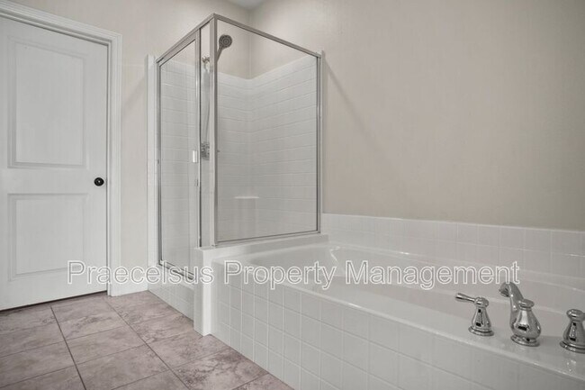 Building Photo - 2234 Capistrano Way