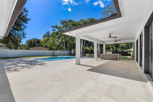 Building Photo - 7530 SW 134th St