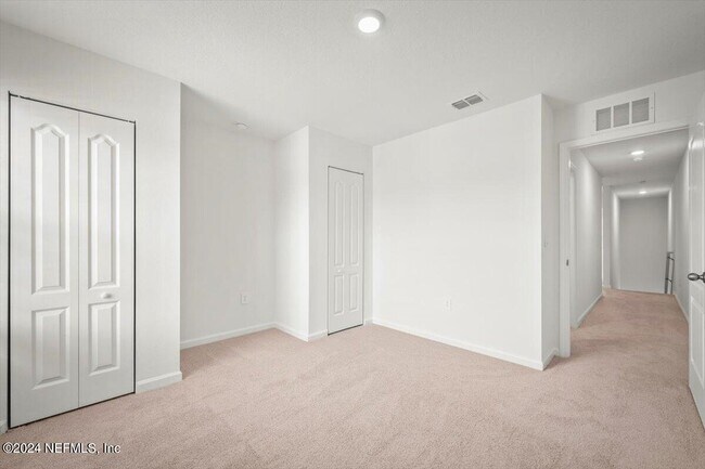 Building Photo - 38 Tidal Bch Ave