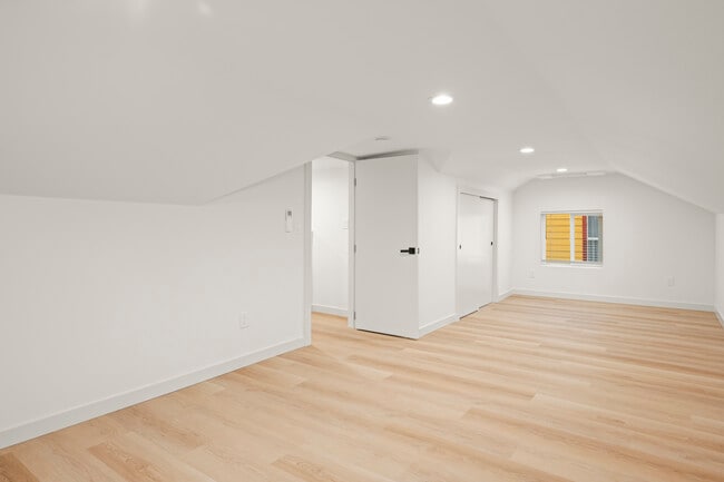 Building Photo - 110 NW 83rd St